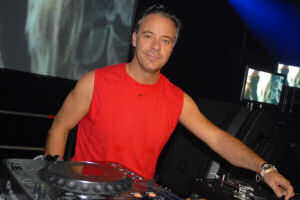 DJ José, op veel evenementen van Earthquake geboekt als dj